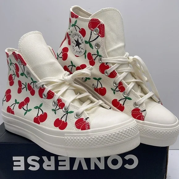 Converse WMNS CTAS LIFT HI
EGRET/RED/GREEN Cherry A08096C Platforms Sneakers - Picture 4 of 16